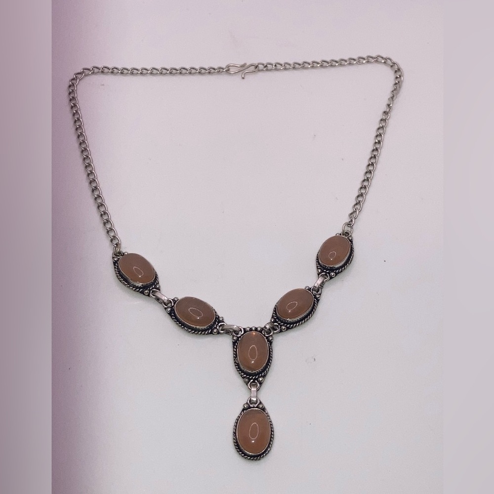 Vtg Peach Moonstone Cabochon Stone Silver Tone Necklace 17” + 1.7”